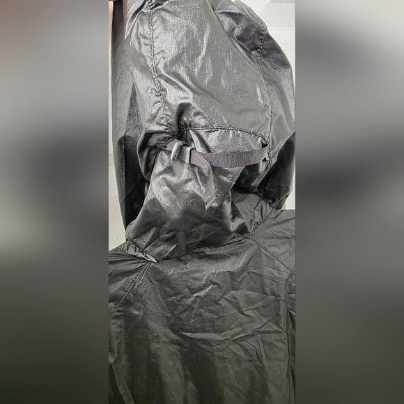 NWT Outdoor Research Black Men's Helium Wind Hoodie Windbreaker S Jacket OR New - Picture 4 of 10